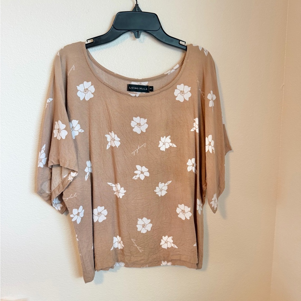 Living Hula top